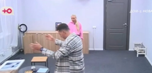 Анастасия Филиппова начала бояться агрессивного Луковкина Анастасия Филиппова начала бояться агрессивного Луковкина