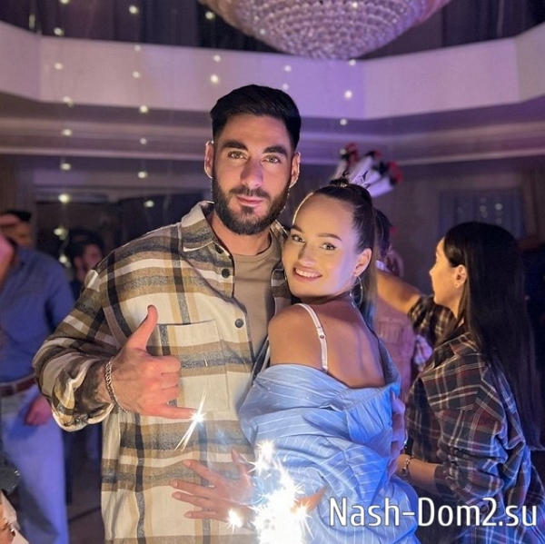 Зрительницы Дома-2 возмущены заявлением Виктории Салибековой Зрительницы Дома-2 возмущены заявлением Виктории Салибековой