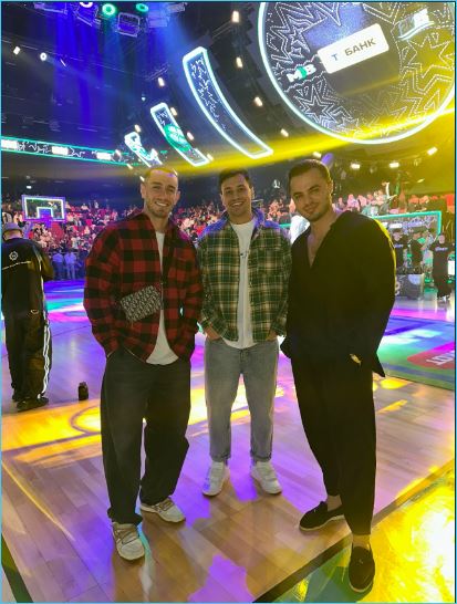 Игорю Григорьеву предпочитает Настю Стецевьят его земляк Даниил Сахнов Игорю Григорьеву предпочитает Настю Стецевьят его земляк Даниил Сахнов