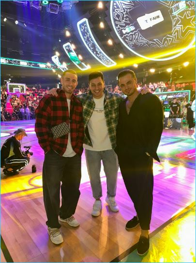 Игорю Григорьеву предпочитает Настю Стецевьят его земляк Даниил Сахнов Игорю Григорьеву предпочитает Настю Стецевьят его земляк Даниил Сахнов