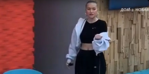 Элина Рахимова спасает Никиту Гуранду, который катится на дно Элина Рахимова спасает Никиту Гуранду, который катится на дно