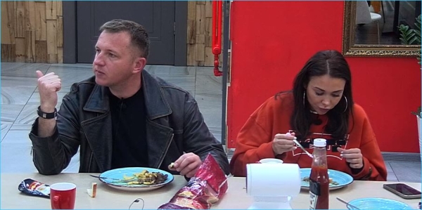 Тепловодская не может простить Яббарову поддержку Жени Дорожкиной Тепловодская не может простить Яббарову поддержку Жени Дорожкиной