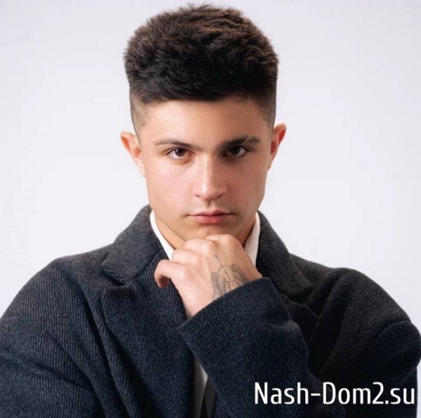 Мама Никиты Гуранда его главная фанатка и помощница Мама Никиты Гуранда его главная фанатка и помощница