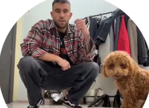 Игорь Григорьев борется с обжорством своей собаки Игорь Григорьев борется с обжорством своей собаки