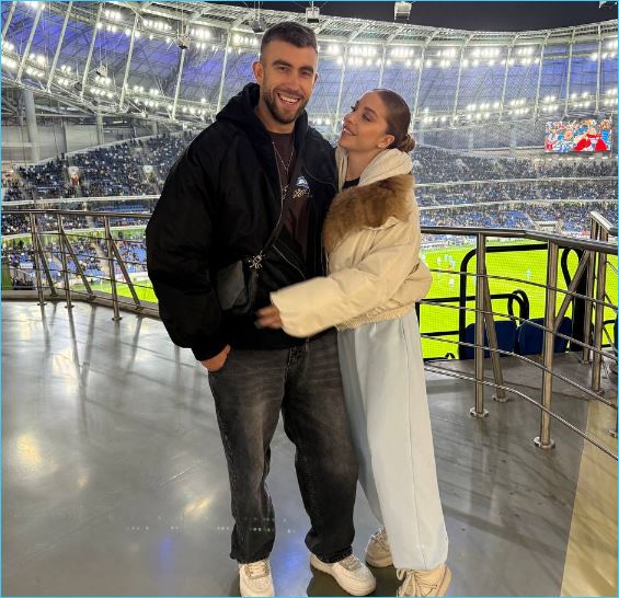 Семья Григорьевых в полном составе пыталась уговорить Квашникову расписаться