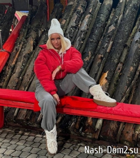 Рахимова не желает пресмыкаться перед бабушкой Гуранда