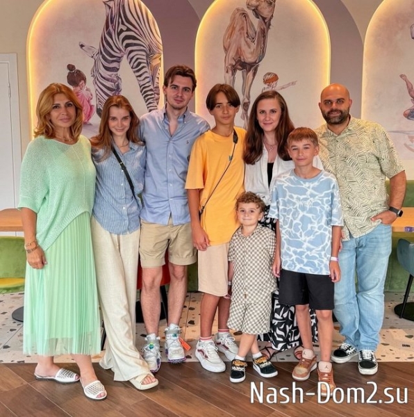 Сын Ирины Агибаловой порадовал её дорогим подарком