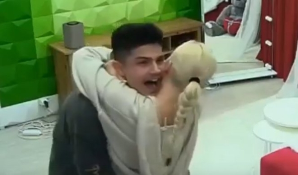 Рахимова выпрашивает ребёнка у Гуранды, который боится ответственности Рахимова выпрашивает ребёнка у Гуранды, который боится ответственности