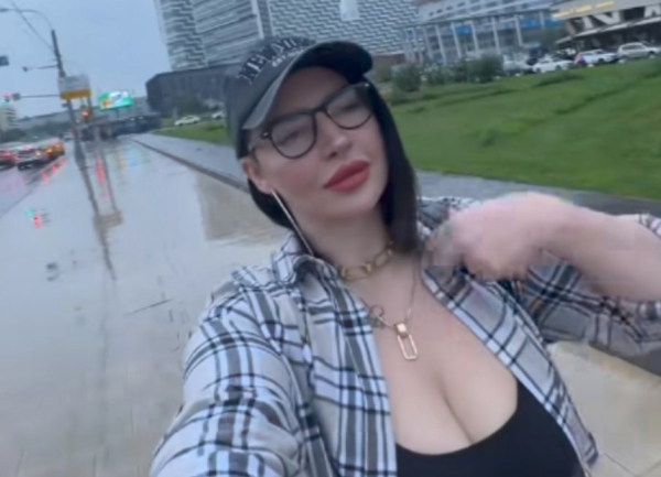 "Жизнь в опасности!" - Александра Черно заявила, что её преследует сталкер "Жизнь в опасности!" - Александра Черно заявила, что её преследует сталкер