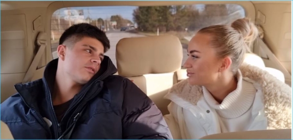 Элина Рахимова плачет от счастья или от унижения, спорят зрители Дома 2 Элина Рахимова плачет от счастья или от унижения, спорят зрители Дома 2