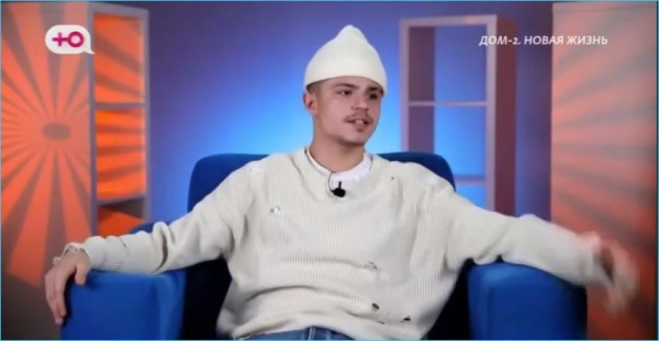 Рахимова относится к Гуранде серьезно, он же дурачится с нею