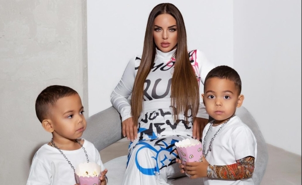 Юлия Ефременкова поделилась слухами, что Мондезира выгоняют из ипотечной квартиры за долги