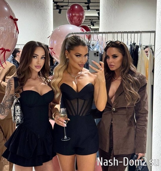 Юлия Ефременкова: Подскажите, как промолчать?