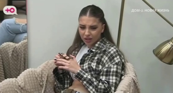 Катя Квашникова попала в родовое отделение "Коммунарки" Катя Квашникова попала в родовое отделение "Коммунарки"