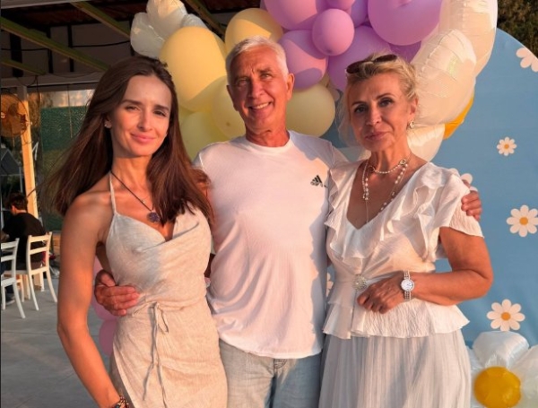 Рита Марсо и Ольга Гажиенко поздравили папу с днем рождения