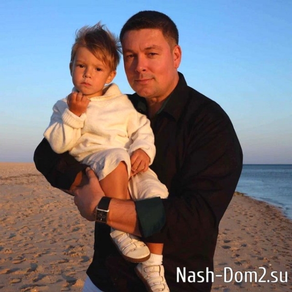 Андрей Чуев объяснил, почему забрал у экс-супруги машину