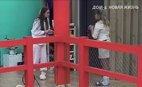 Вероника Гракович оскорбляет Тиграна Салибекова из-за воспитания малыша Леона Вероника Гракович оскорбляет Тиграна Салибекова из-за воспитания малыша Леона