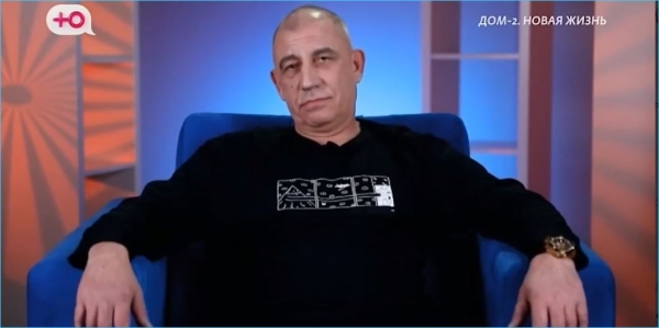 Агрессию Игоря Григорьева оправдывает его отец, не стесняясь Квашниковой и её мамы