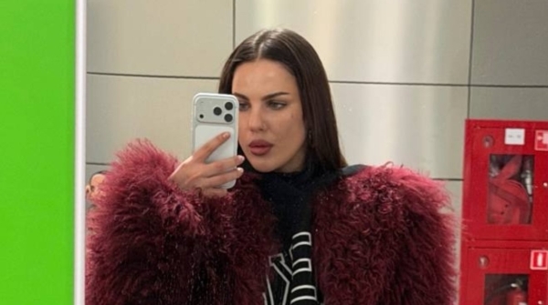 Алёна Опенченко улетела в Грузию, оставив кошку у подруги Алёна Опенченко улетела в Грузию, оставив кошку у подруги