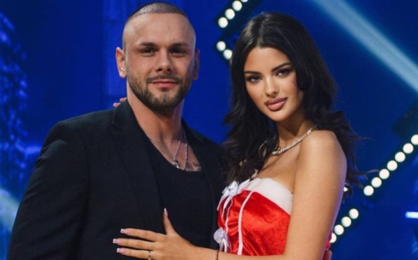 Максим Евстропов приготовил для супруги "подарочный" квест на годовщину свадьбы Максим Евстропов приготовил для супруги "подарочный" квест на годовщину свадьбы