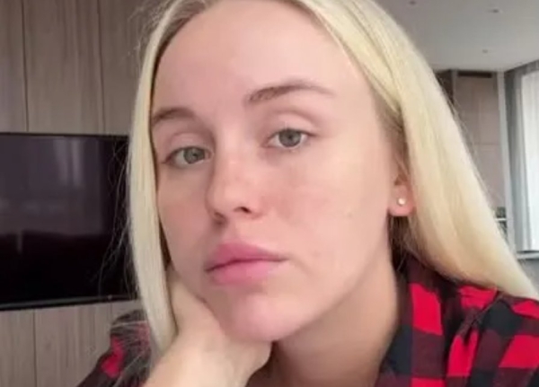 25-летняя Милена Безбородова пожаловалась на артрит 25-летняя Милена Безбородова пожаловалась на артрит