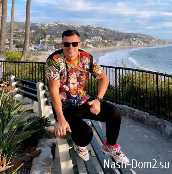 У Тиграна Салибекова проблемы с машиной от Ивана Барзикова У Тиграна Салибекова проблемы с машиной от Ивана Барзикова