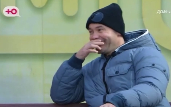 Илья Яббаров уговаривает Тепловодскую оформить на неё ипотеку Илья Яббаров уговаривает Тепловодскую оформить на неё ипотеку