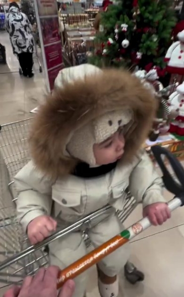 Тигран Салибеков рассказал о проблемах с машиной, купленной у Ивана Барзикова Тигран Салибеков рассказал о проблемах с машиной, купленной у Ивана Барзикова