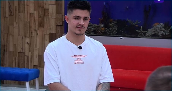 Не только Никите Гуранде не дают покоя бывшие бойфренды Элины Рахимовой Не только Никите Гуранде не дают покоя бывшие бойфренды Элины Рахимовой