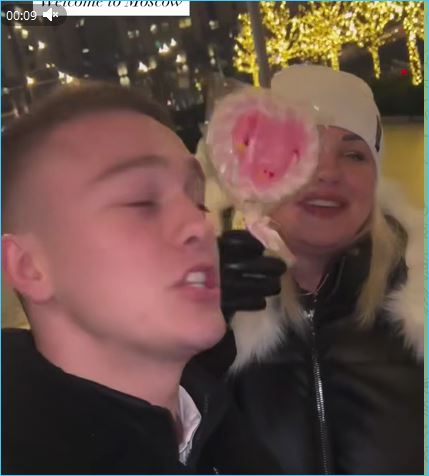 Артем Гавришов не против познакомить свою маму с поляной и Вероникой Гракович Артем Гавришов не против познакомить свою маму с поляной и Вероникой Гракович