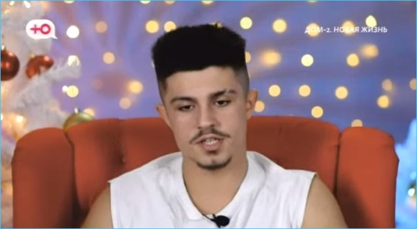 Перспективам развития Никиты Гуранды мешает Элина Рахимова Перспективам развития Никиты Гуранды мешает Элина Рахимова