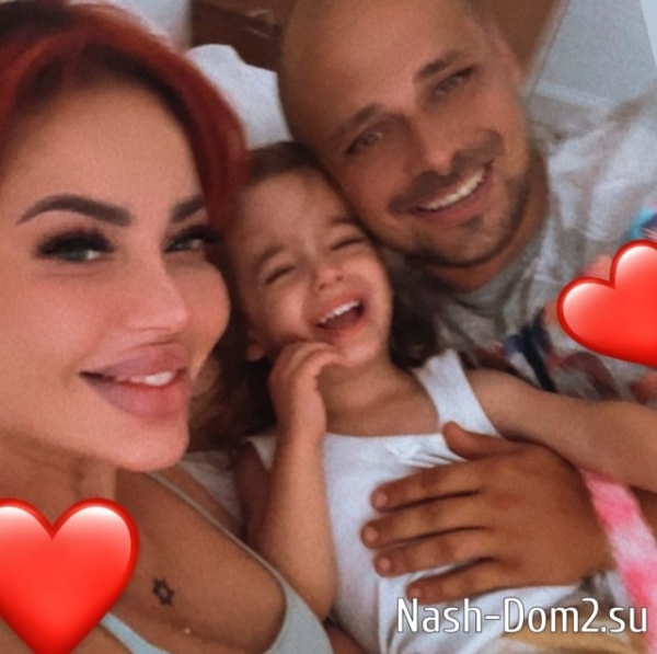 Виктория Салибекова ревнует мужа к его бывшей девушке Виктория Салибекова ревнует мужа к его бывшей девушке