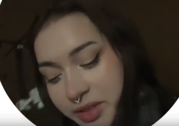 Виктория Андреева забрала последние "пожитки" с Поляны Виктория Андреева забрала последние "пожитки" с Поляны