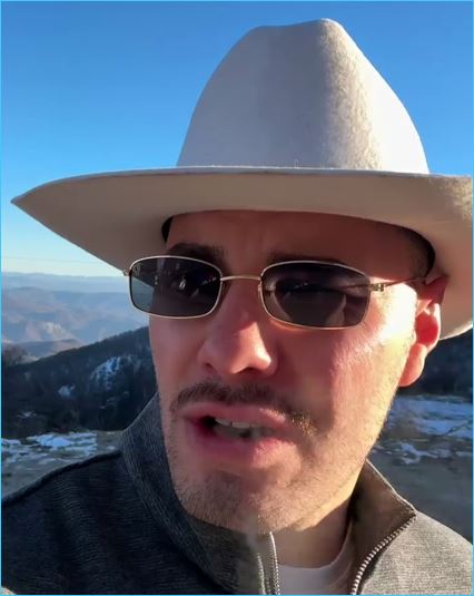 Сергей Хорошев с женой отправились на новогодние каникулы Сергей Хорошев с женой отправились на новогодние каникулы