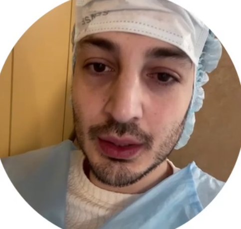 Саша Черно считает, что в больнице с сыном лучше находиться ей, а не Оганесяну Саша Черно считает, что в больнице с сыном лучше находиться ей, а не Оганесяну