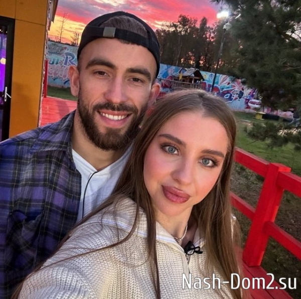 Катя Квашникова: Я идеалист, но я учусь быть живой Катя Квашникова: Я идеалист, но я учусь быть живой