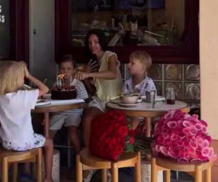 Саймон Марданшин встречается с девушкой, у которой трое сыновей Саймон Марданшин встречается с девушкой, у которой трое сыновей