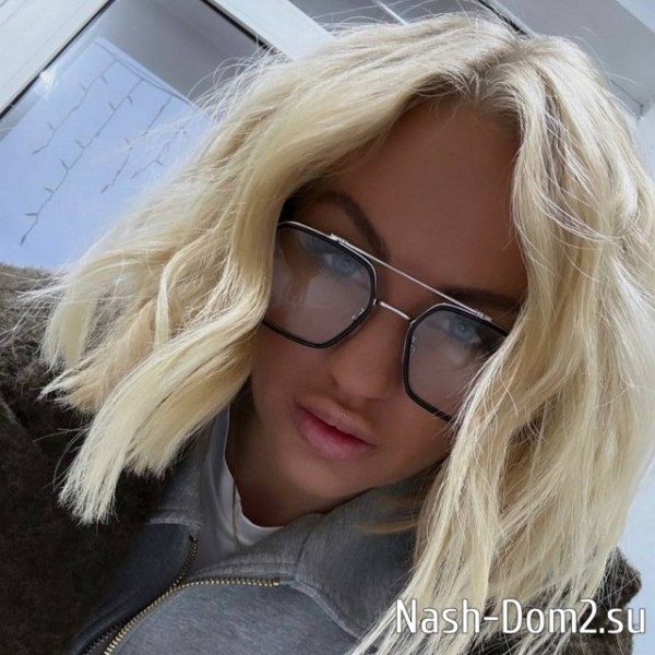 Элина Рахимова пытается выжить с Дома-2 Никиту Гуранда Элина Рахимова пытается выжить с Дома-2 Никиту Гуранда