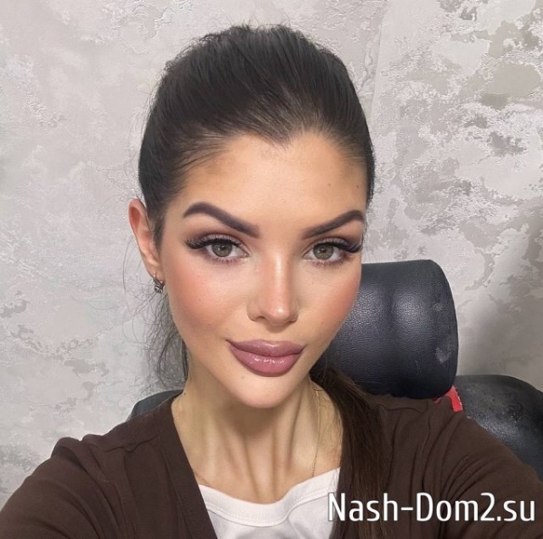 Подписчицы Анны Евстроповой «накаркали» болезнь её дочери Подписчицы Анны Евстроповой «накаркали» болезнь её дочери