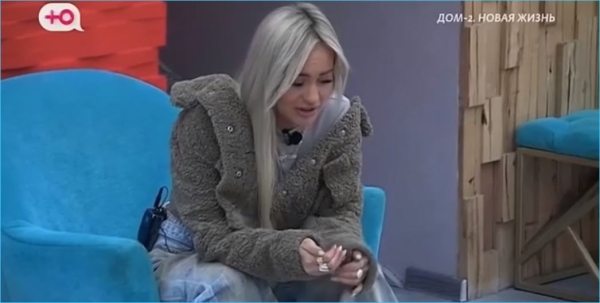 Истерика Элины Рахимовой в эфире не вызвала сочувствия зрителей Дома 2 Истерика Элины Рахимовой в эфире не вызвала сочувствия зрителей Дома 2