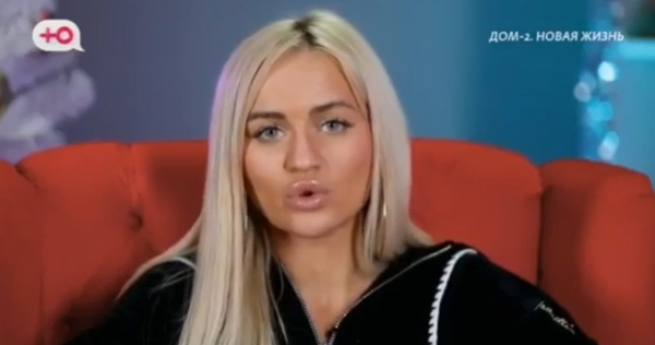 Уборка в комнате помогла Элине Рахимовой наладить общение с Гурандой Уборка в комнате помогла Элине Рахимовой наладить общение с Гурандой