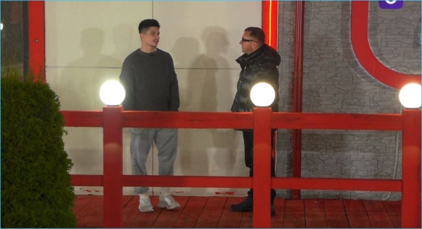 Илья Яббаров не хочет выяснять отношения с Элиной Рахимовой, но приходится