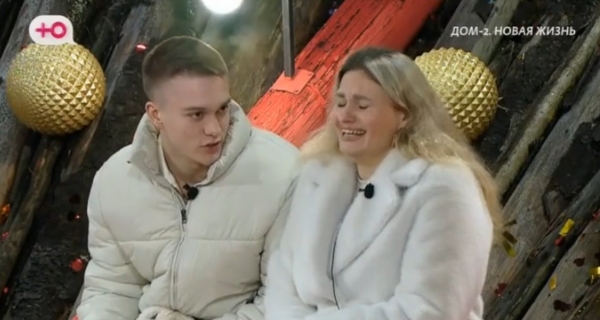 Артём Гавришов устроил разборки с отцом Виктории Салибековой Артём Гавришов устроил разборки с отцом Виктории Салибековой