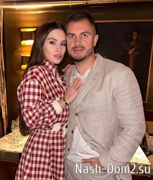 Николай Субачев снова сбежал от Александры Артёмовой Николай Субачев снова сбежал от Александры Артёмовой