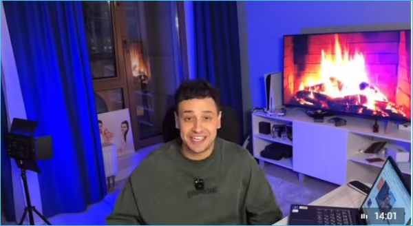 Даниил Сахнов остается на Новый год в Москве, но с компанией еще не определился Даниил Сахнов остается на Новый год в Москве, но с компанией еще не определился