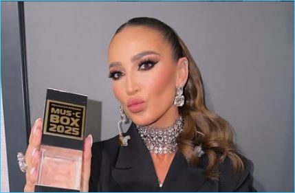 Ольга Бузова собирает премии и награды Ольга Бузова собирает премии и награды