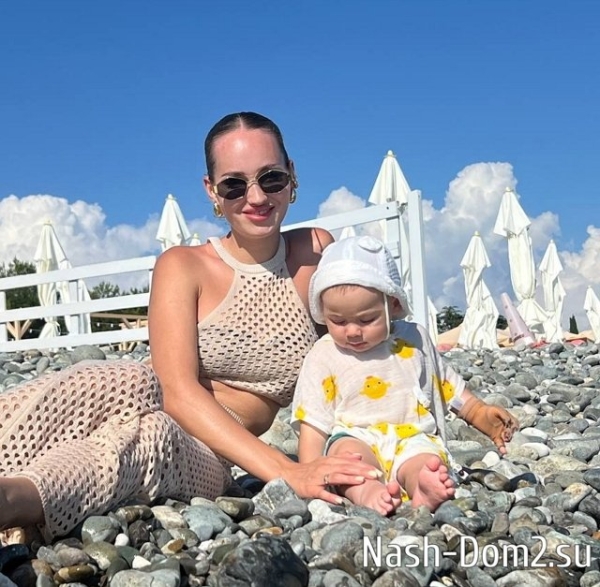 Виктория Салибекова снова угрожает мужу разводом Виктория Салибекова снова угрожает мужу разводом