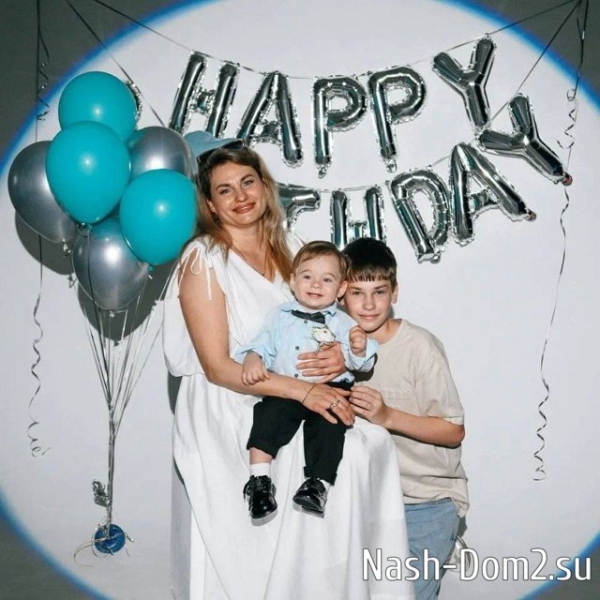 Вероника Гракович собирает на проекте личный гарем? Вероника Гракович собирает на проекте личный гарем?