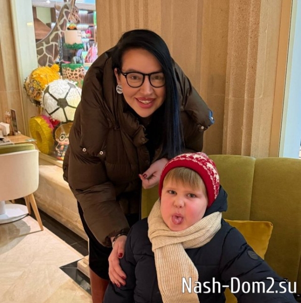 Александра Черно: У человека, вообще, нет мозгов! Александра Черно: У человека, вообще, нет мозгов!