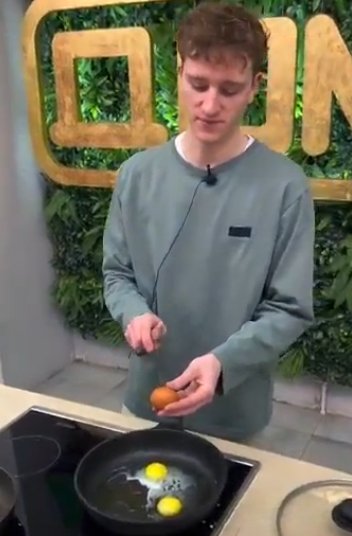 Ксения Карпова хорошо проводит время без Альберта Граковича Ксения Карпова хорошо проводит время без Альберта Граковича